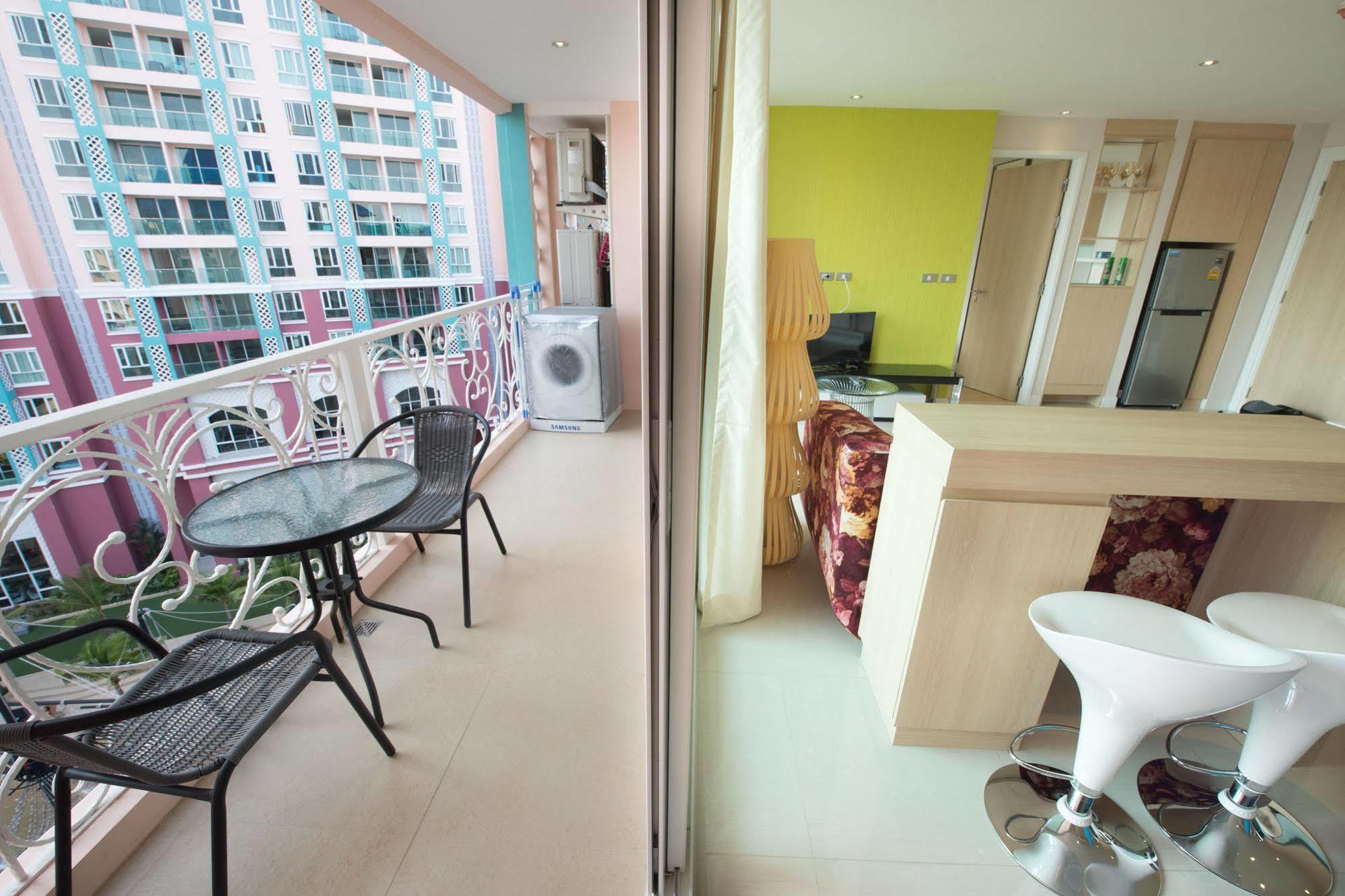 Grande Caribbean Pattaya Hotel Exterior photo